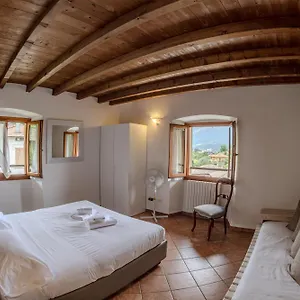 Giulia Apartment